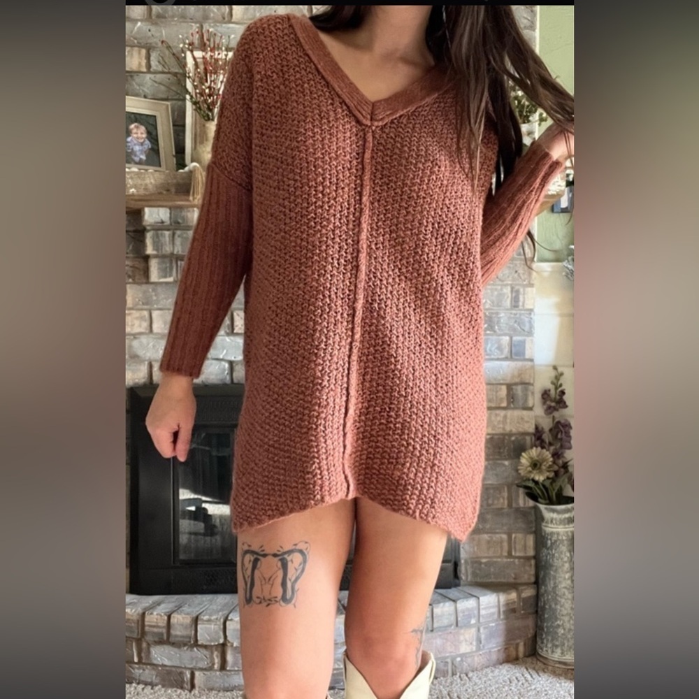 Free people size extra small knit long sweater dress  with with tightened arms